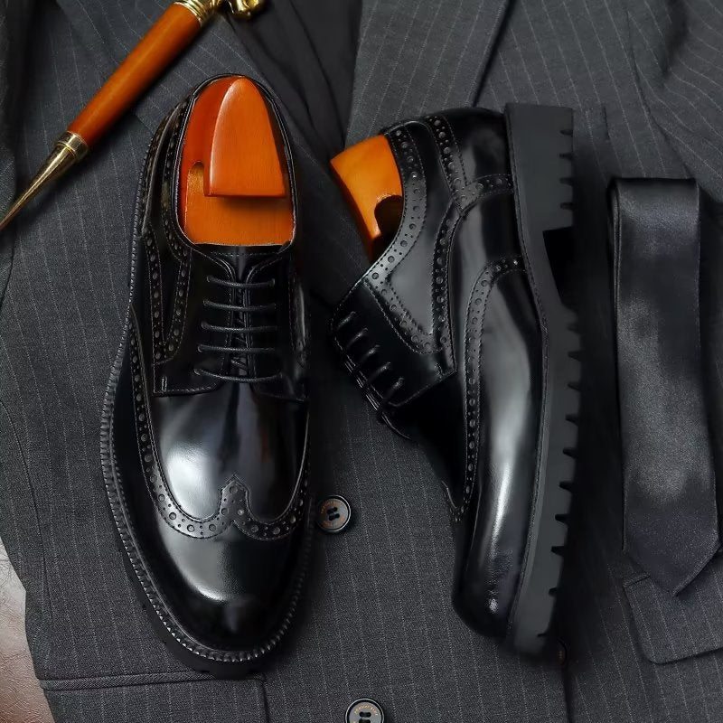 Pánské Společenské Boty Reliéfní Elegance Brogue - Černá